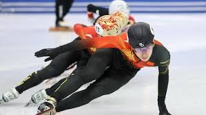 解析波士顿红袜队如何利用芬威球场的独特结构制定特定的投球序列