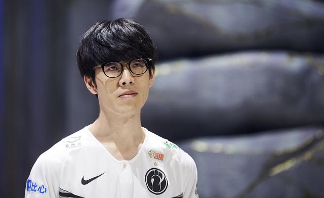 自然融入文 自然融入文