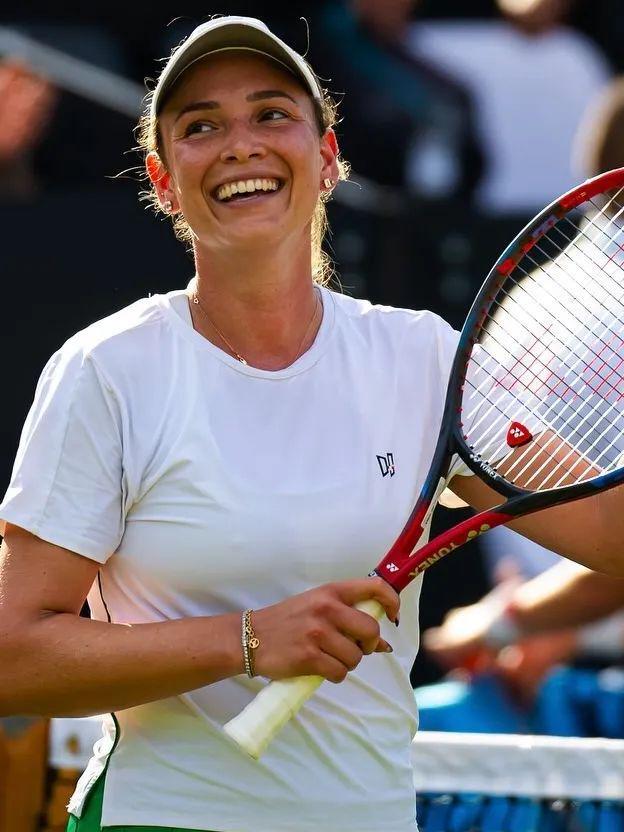 并最终赢得 并最终赢得