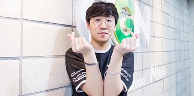 牌中锋后 牌中锋后